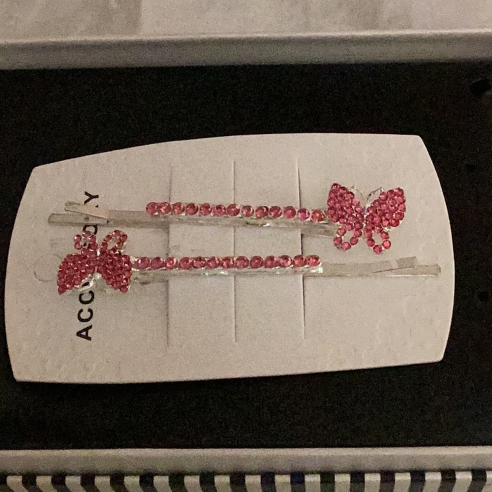 🌺NWT Just Too Amazing Rhinestone Butterfly Hair Pins Make Perfect Gift 🌺